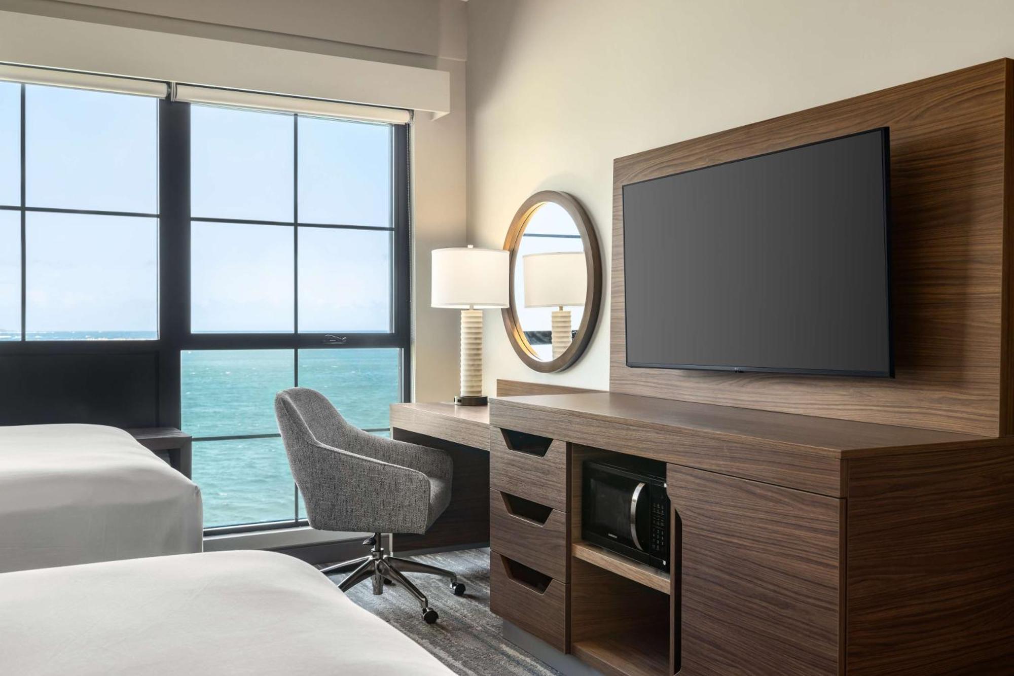Hampton Inn & Suites Maui North Shore คาฮูลุย ภายนอก รูปภาพ