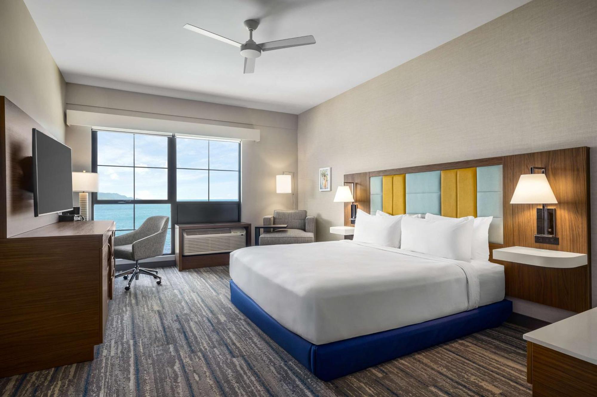 Hampton Inn & Suites Maui North Shore คาฮูลุย ภายนอก รูปภาพ